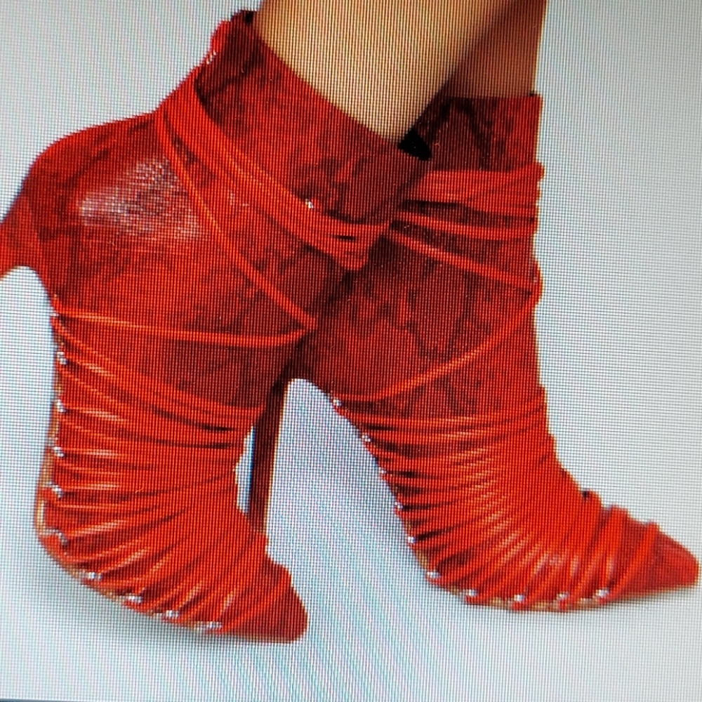 🐍FASHIONNOVA RED & BLACK SNAKESKIN  SHOE SIZE 9